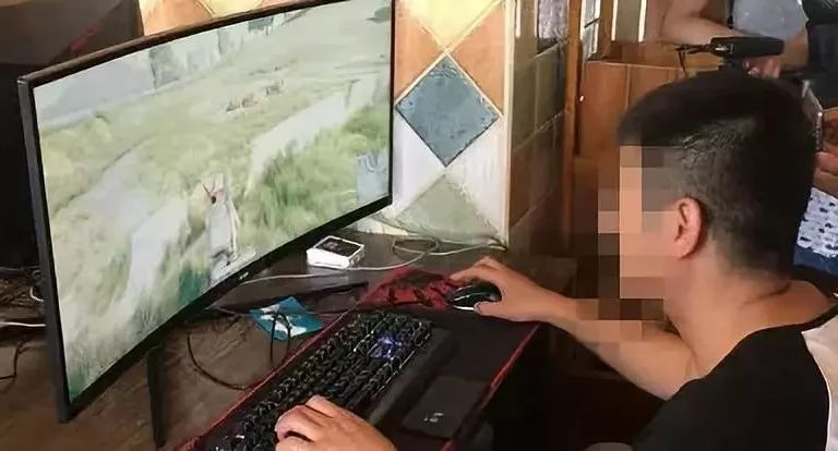 绝地求生辅助卡盟